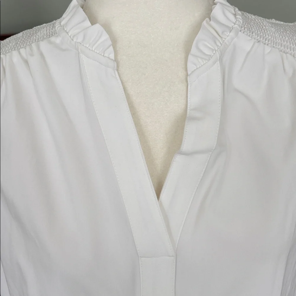 NWT Chico’s Zenergy UPF Neema Smocked Ruffle Sleeveless Top in Alabaster - Picture 7 of 10